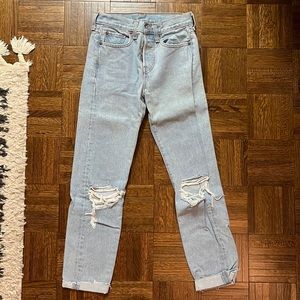 Levi’s Light Wash Wedgie Jeans